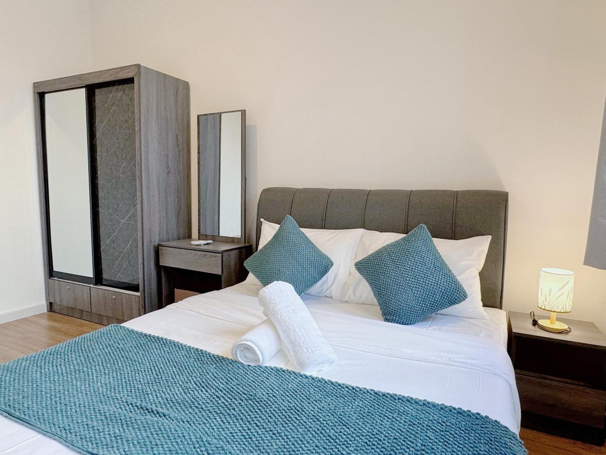Sunway Velo Kl 2br By Whome Apartemen