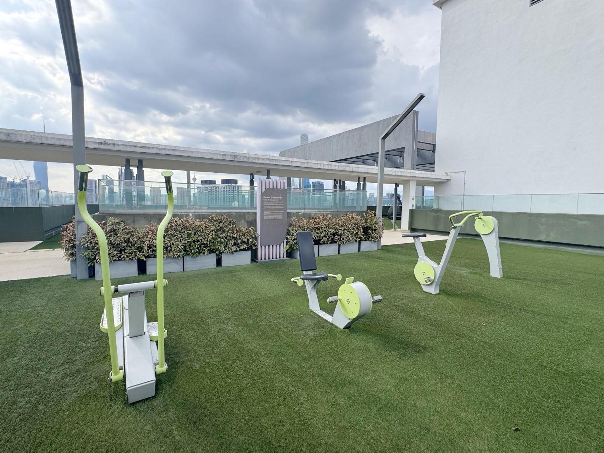 Sunway Velo Kl 2br By Whome