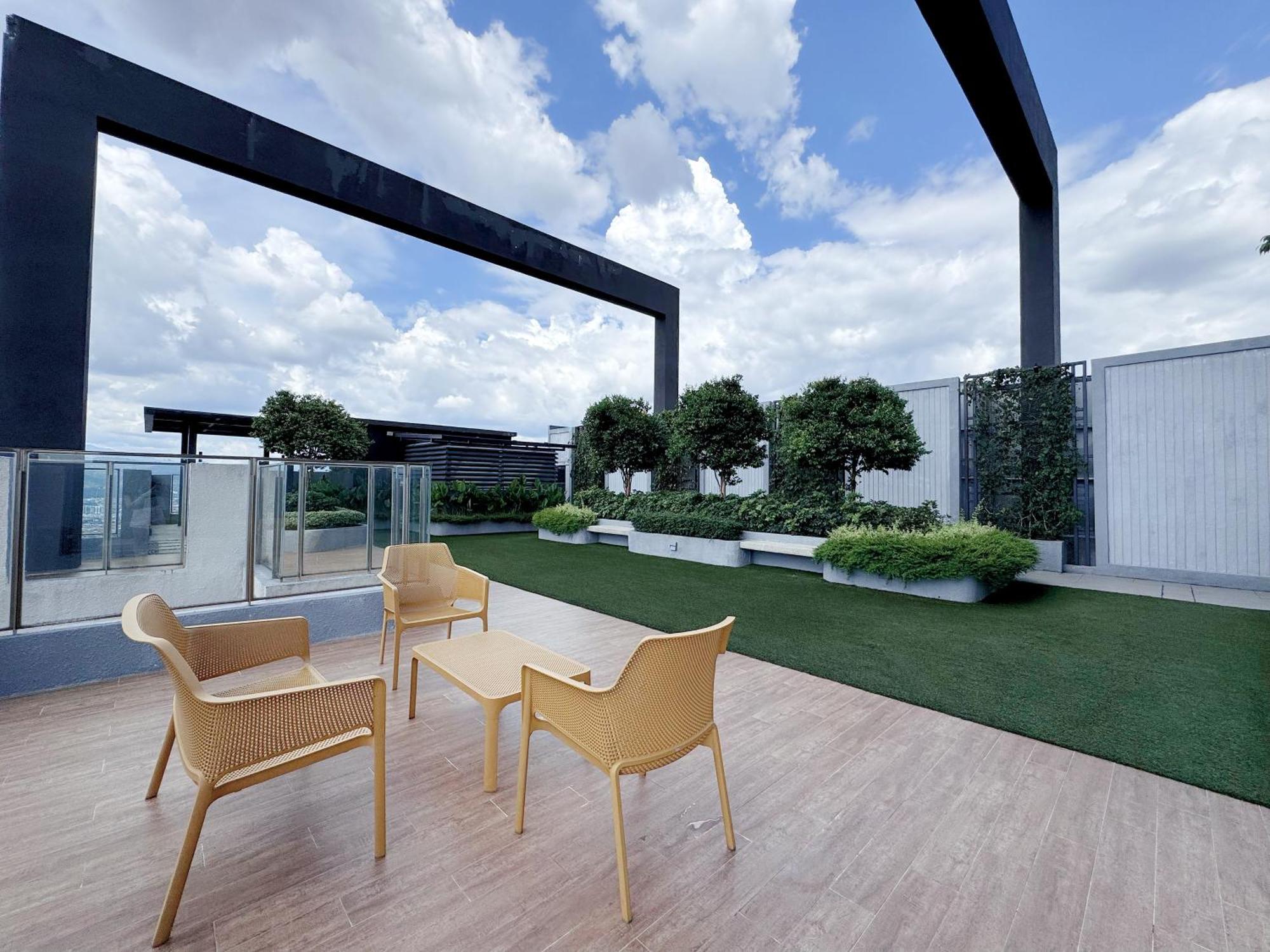 Sunway Velo Kl 2br By Whome *