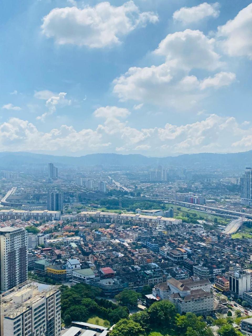 Sunway Velo Kl 2br By Whome Pangsapuri *